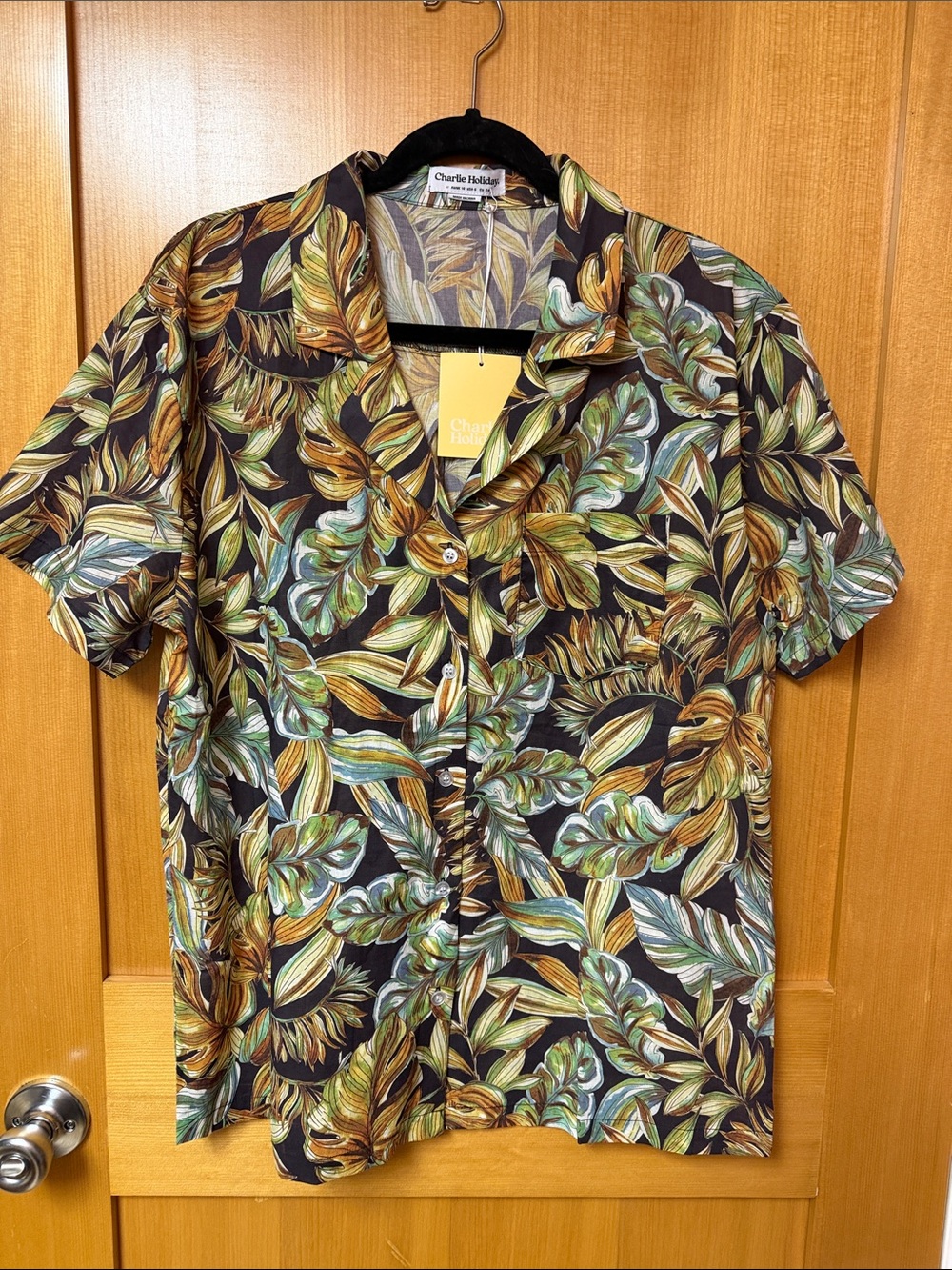 NWT Charlie Holiday Black Tropical Leaf Camp Collar Button-Down Shirt